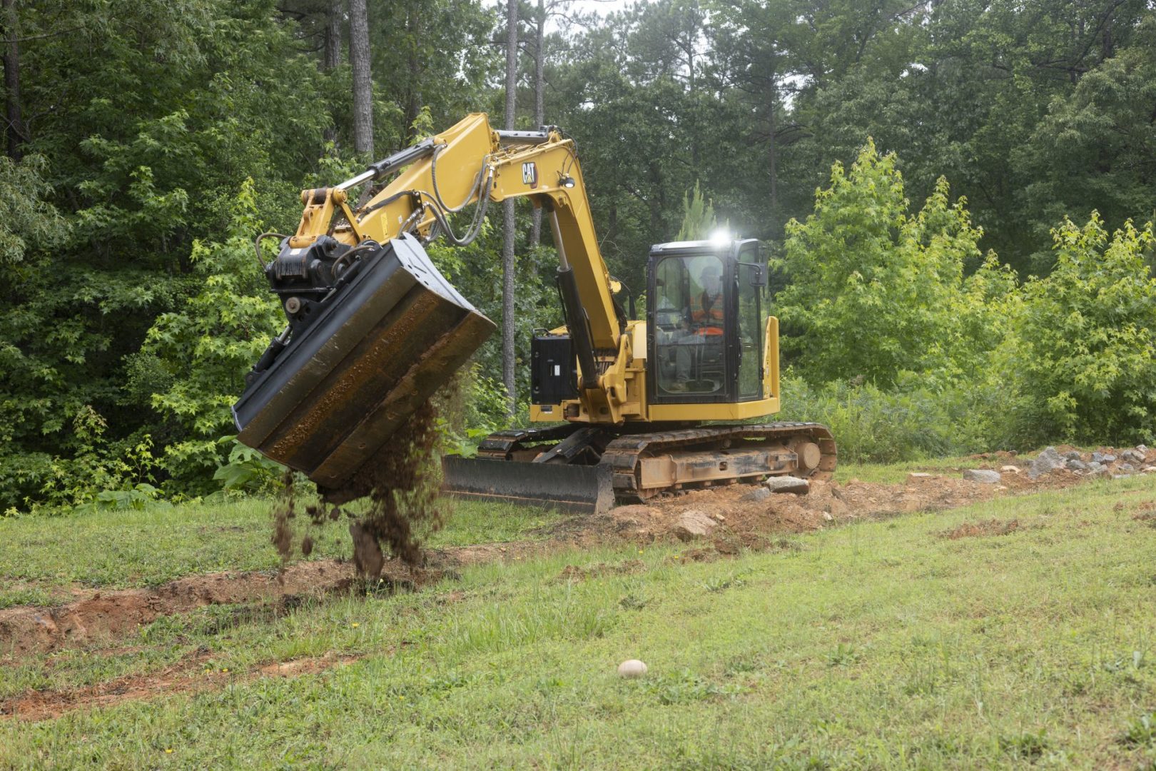 Caterpillar представила шесть новых навесных систем для техники нового поколения