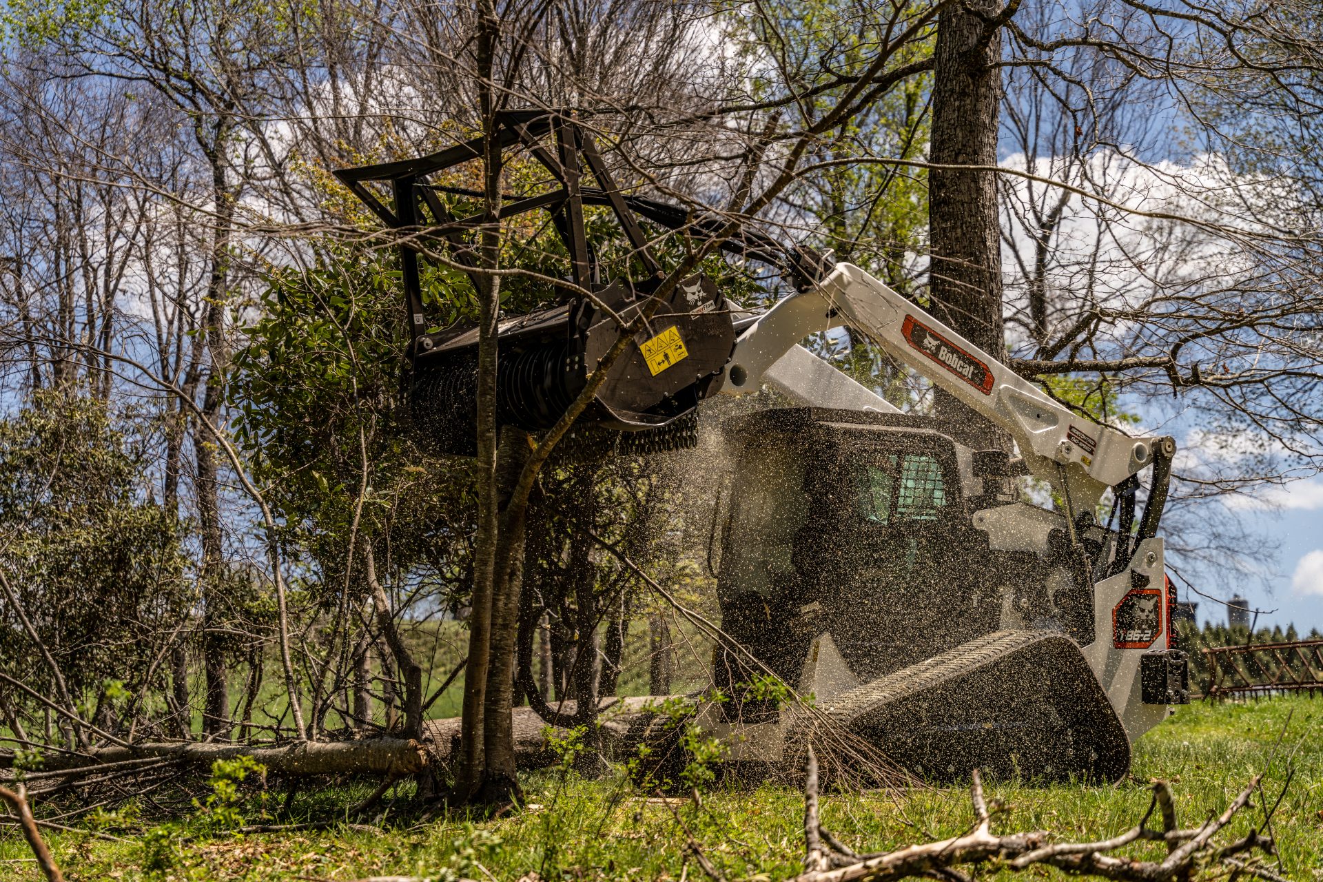 Bobcat T86-2 CTL отримав заводський лісогосподарський пакет