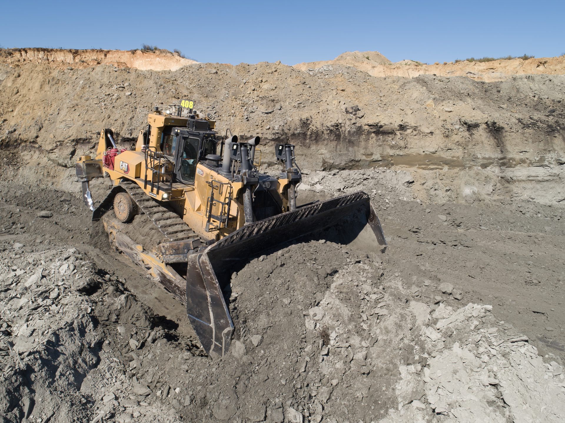 Новый Caterpillar D11 XE перемещает больше грунта при меньшем расходе топлива