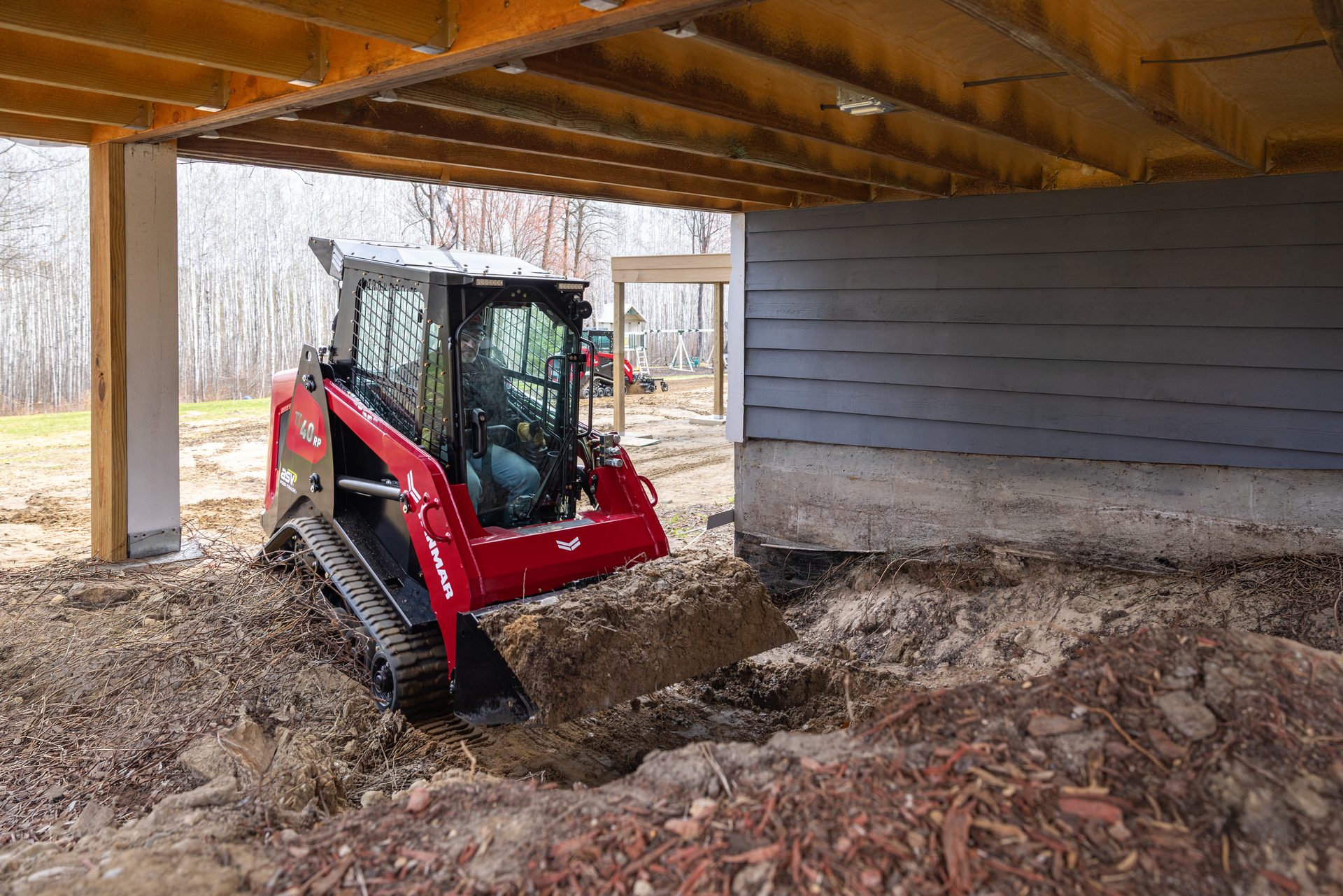 Yanmar представила тройку новых компактных гусеничных погрузчиков